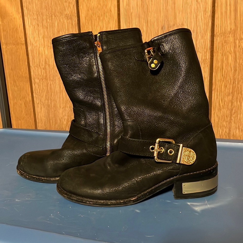 Women boots